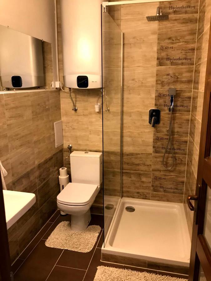 Dany Rose Apartman Apartment เอ็กเกอร์ ภายนอก รูปภาพ