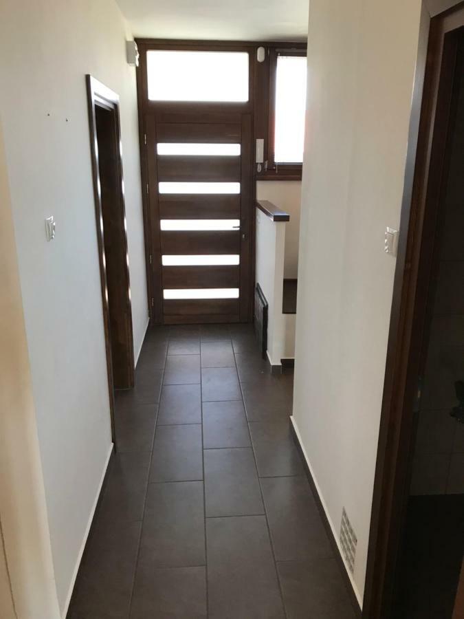 Dany Rose Apartman Apartment เอ็กเกอร์ ภายนอก รูปภาพ